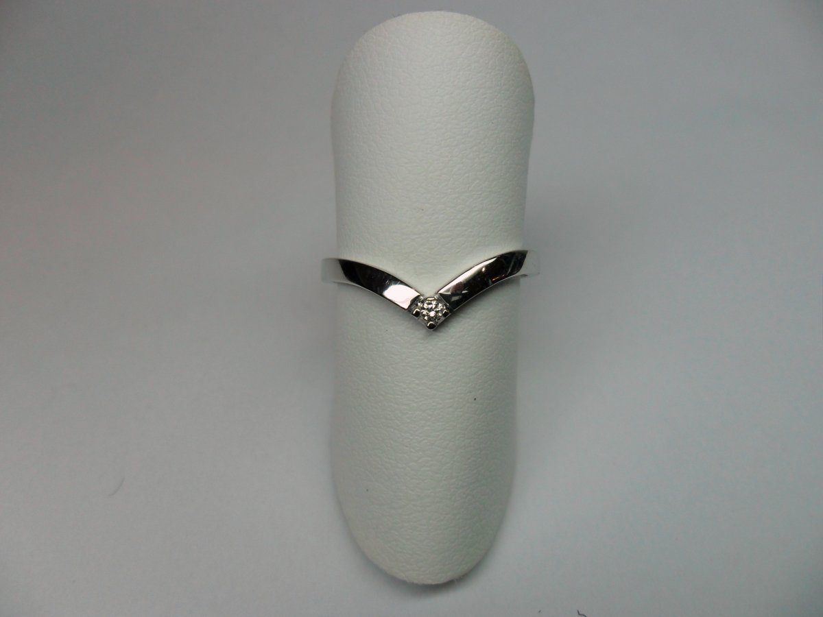 V alliance ring small